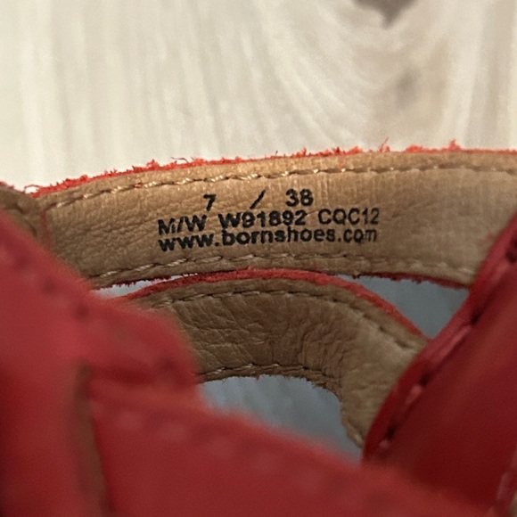 Born Red Floral Women's Sandals - Picture 5 of 5